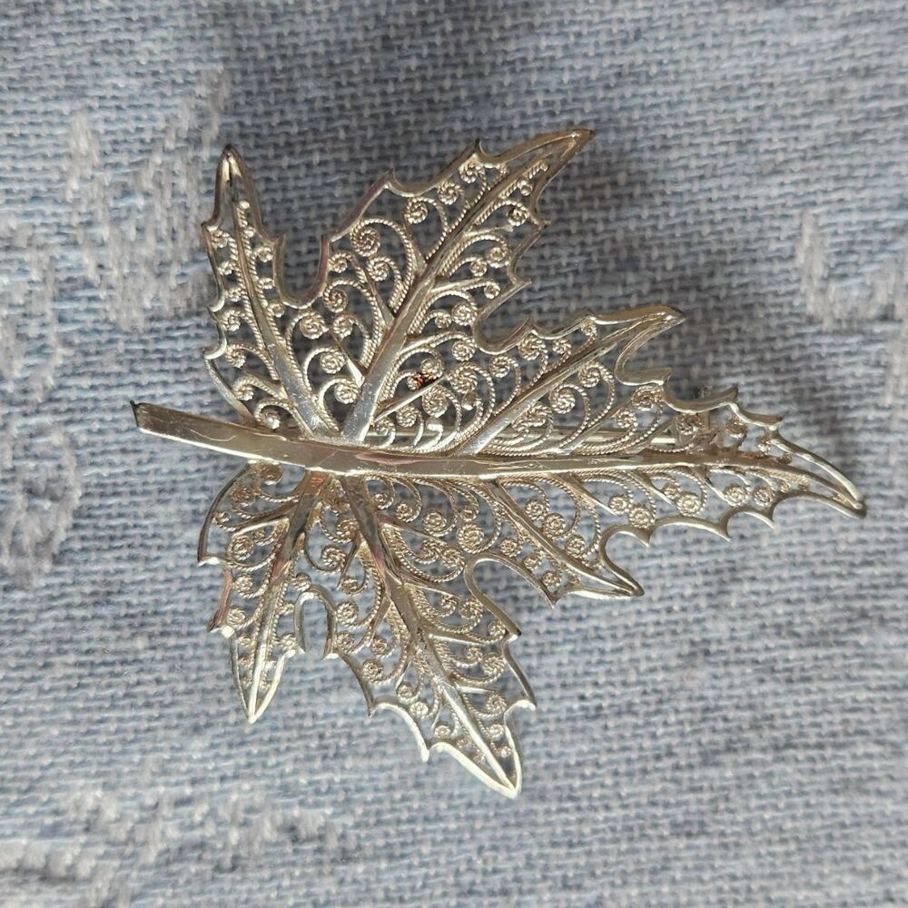 Maple Leaf Brooch Sterling Silver Filigree Pin Back Germany Vintage - Picture 4 of 6